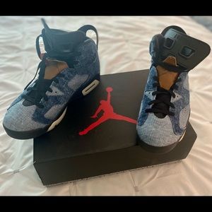 Nike Air Jordan 6 Retro…size 10